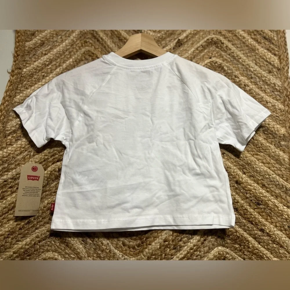 LEVIS Girls Cropped Boxy White Tee, Logo Design, Size 6, NWT